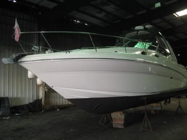 Slide: The Image of Sea Ray 320 Sundancer 2002 - 1