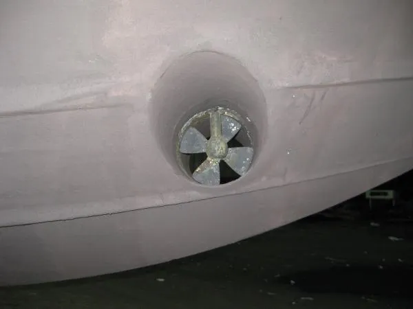 Slide: The Image of Sea Ray 320 Sundancer 2002 - 2