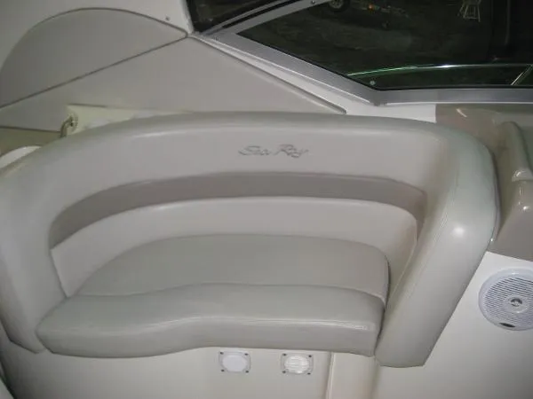 Slide: The Image of Sea Ray 320 Sundancer 2002 - 6