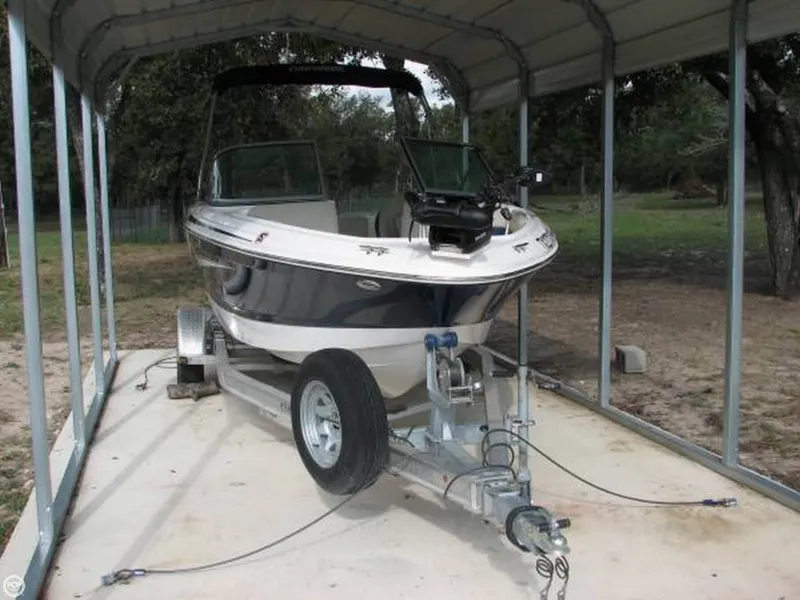 Slide: The Image of Chaparral H2o 18 Ski & Fish 2014 - 4