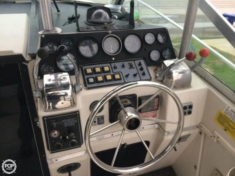 Slide: The Image of Wellcraft 2800 Coastal 1988 - 8