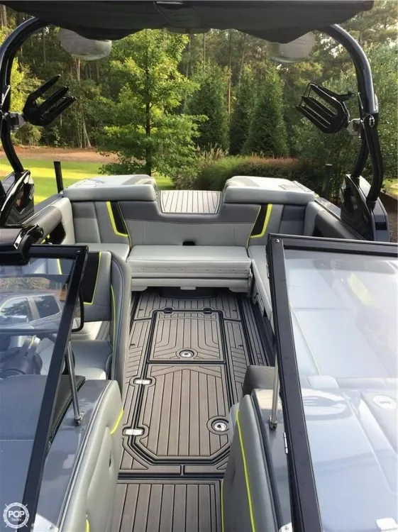 Slide: The Image of Nautique Super Air Nautique G23 2014 - 10
