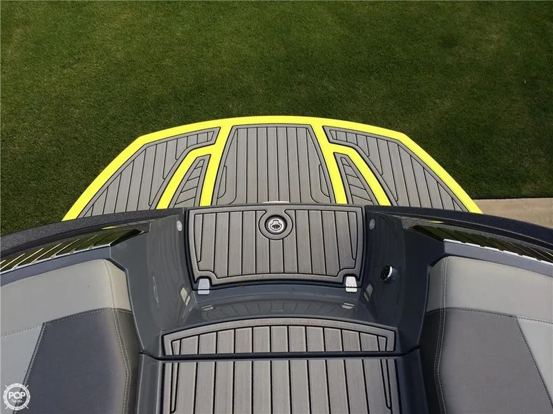 Slide: The Image of Nautique Super Air Nautique G23 2014 - 7