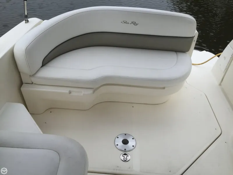 Slide: The Image of Sea Ray 260 Sundancer 2007 - 4