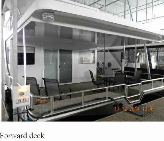 Slide: The Image of Majestic Houseboats 86 X 20 2014 - 11