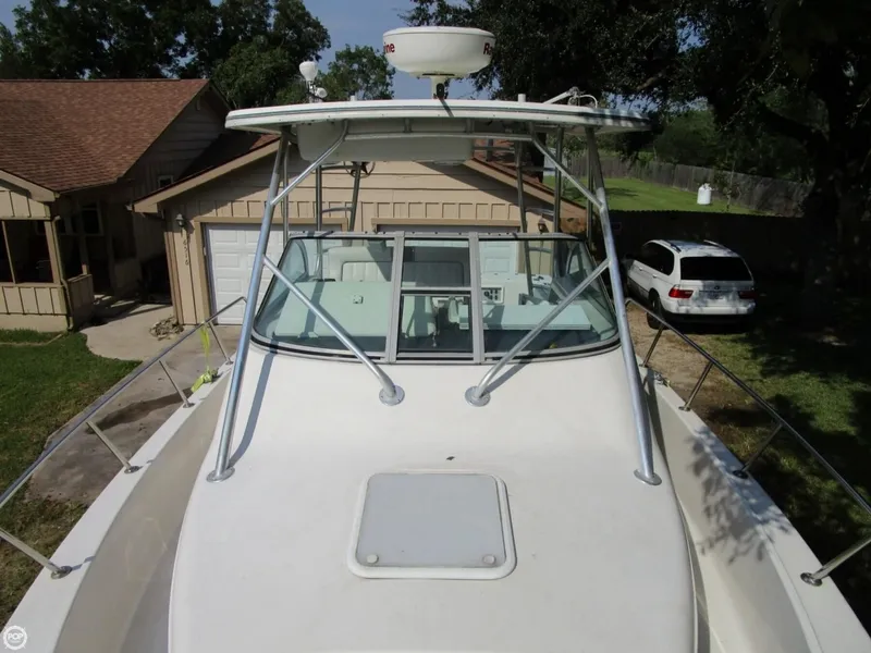 Slide: The Image of Pro-Line 2950 Mid Cabin 1997 - 5