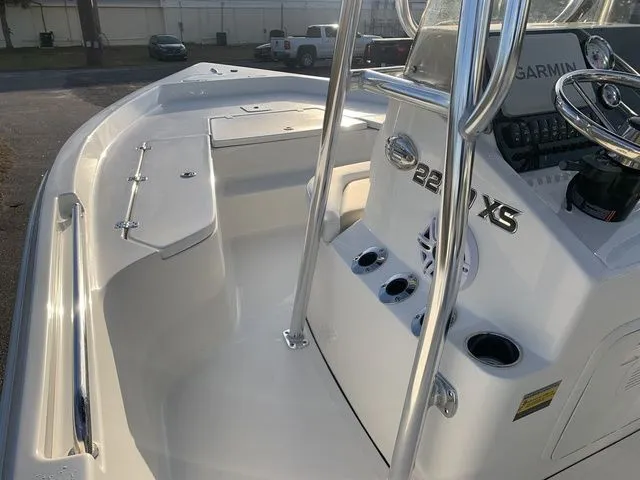 Slide: The Image of Bulls Bay 2200 XS 2026 - 20