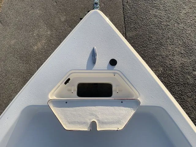 Slide: The Image of Bulls Bay 2200 XS 2026 - 26