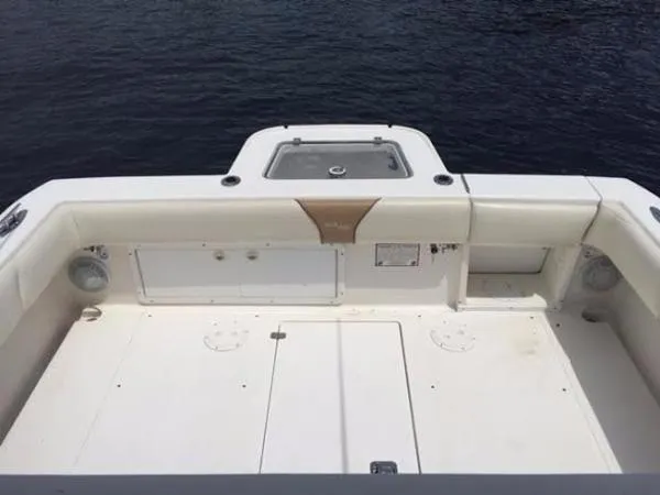 Slide: The Image of SeaVee Inboard 2003 - 8