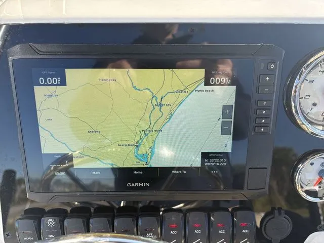 Slide: The Image of Bulls Bay 2200 XS 2026 - 19