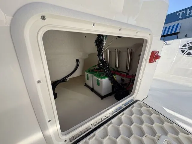 Slide: The Image of Bulls Bay 2200 XS 2026 - 22