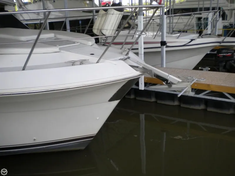 Slide: The Image of Carver Yachts 405 Aft Cabin 1997 - 1