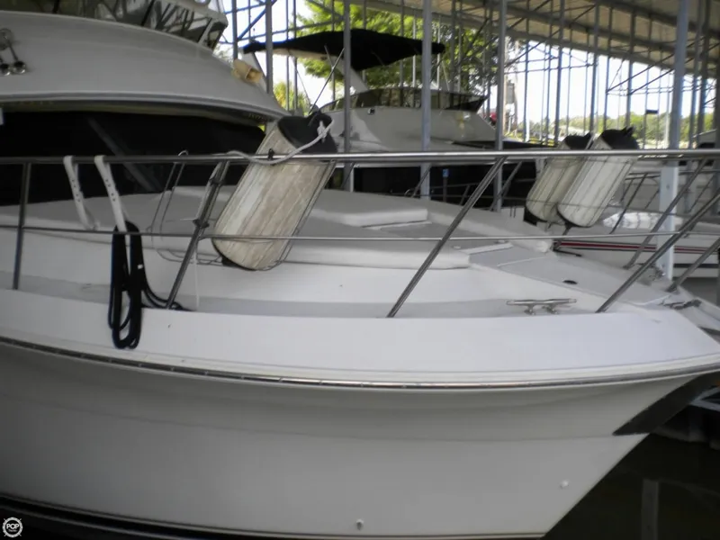 Slide: The Image of Carver Yachts 405 Aft Cabin 1997 - 3