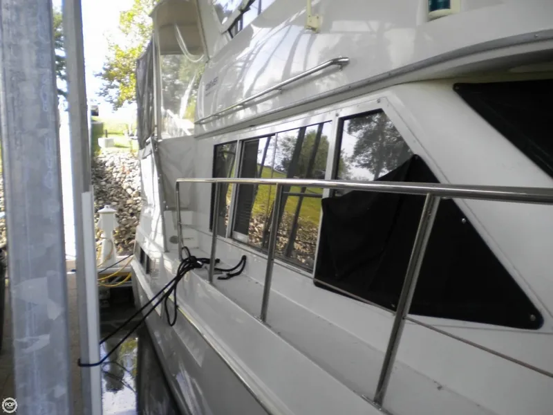 Slide: The Image of Carver Yachts 405 Aft Cabin 1997 - 9
