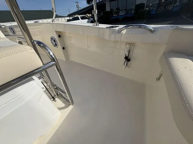 Slide: The Image of Scout 188 Sportfish 2026 - 12