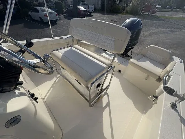 Slide: The Image of Scout 188 Sportfish 2026 - 13