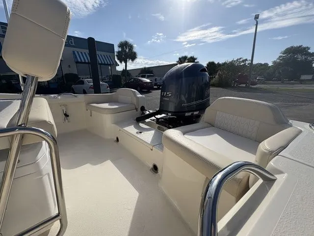 Slide: The Image of Scout 188 Sportfish 2026 - 9