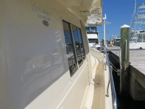 Slide: The Image of Mainship 400 Trawler 2005 - 7