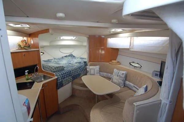 Slide: The Image of Bayliner 3055 2002 - 2