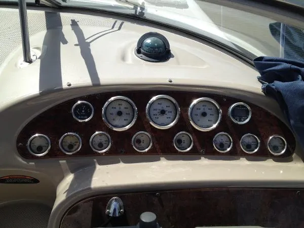 Slide: The Image of Bayliner 3055 2002 - 5