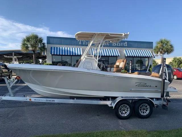 The Image of Pioneer 202 Islander 2026 - 1