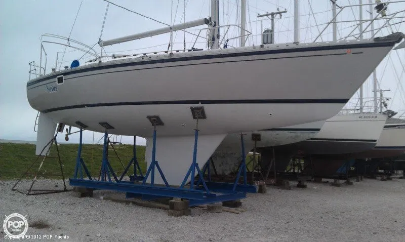 Slide: The Image of O'Day 39 Jeanneau 1984 - 9