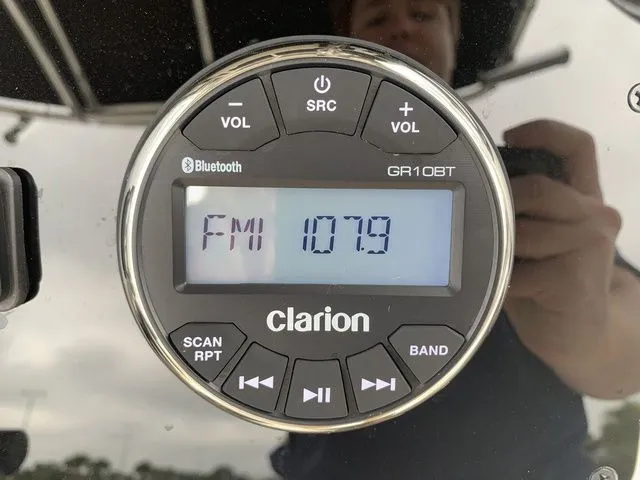 Slide: The Image of Bulls Bay 200 Center Console 2026 - 20