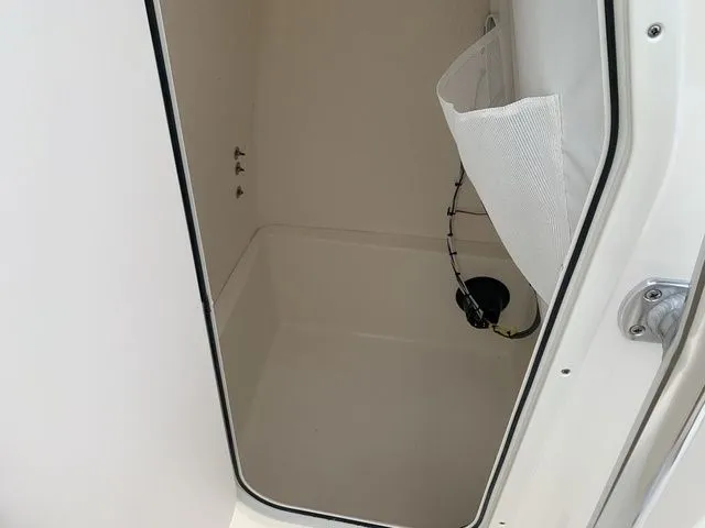 Slide: The Image of Bulls Bay 200 Center Console 2026 - 24