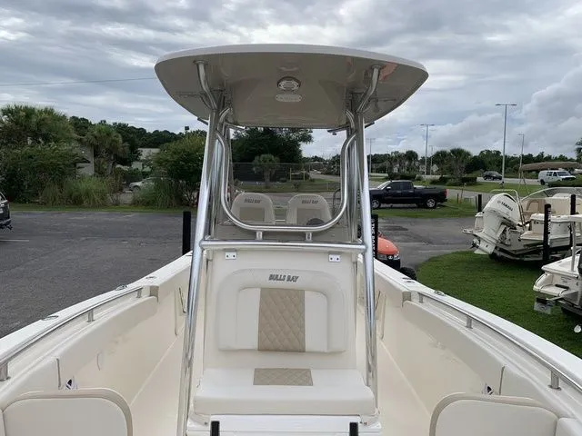 Slide: The Image of Bulls Bay 255 Center Console 2026 - 29