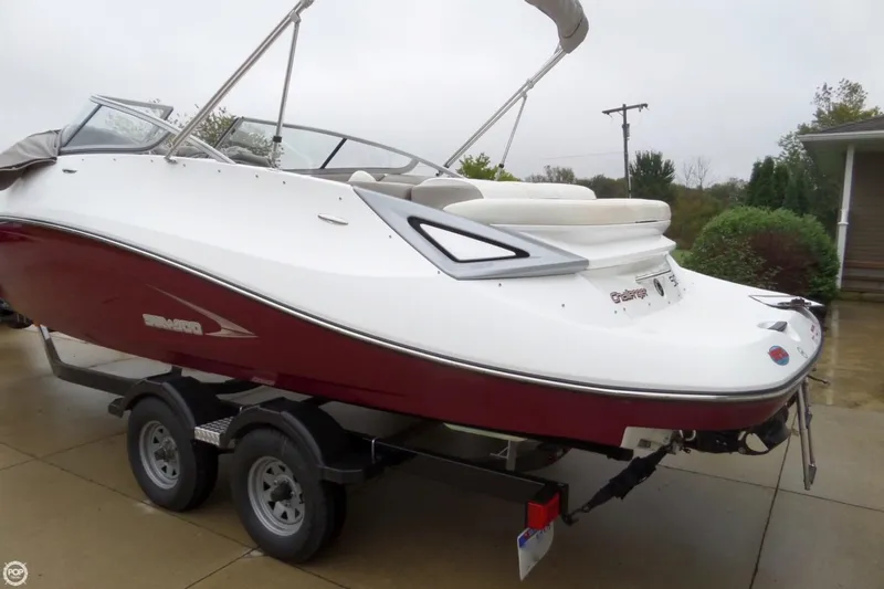 Slide: The Image of Sea-Doo Challenger 230 SE 2010 - 4