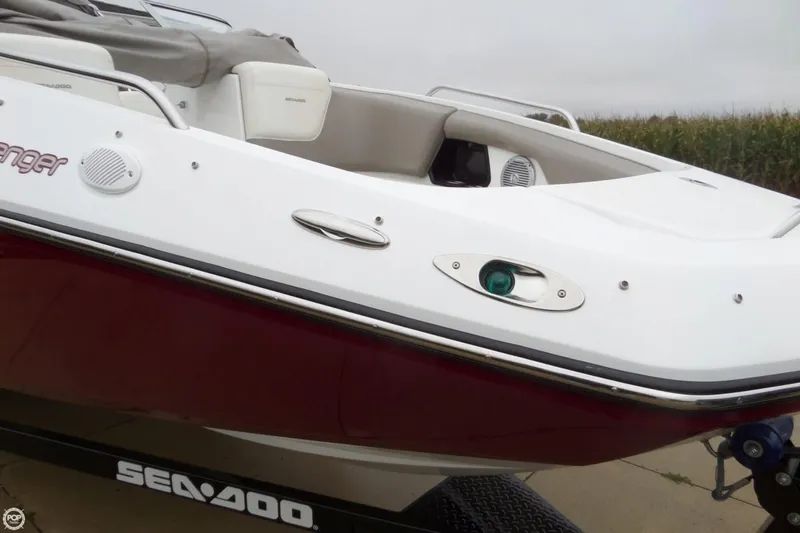 Slide: The Image of Sea-Doo Challenger 230 SE 2010 - 7