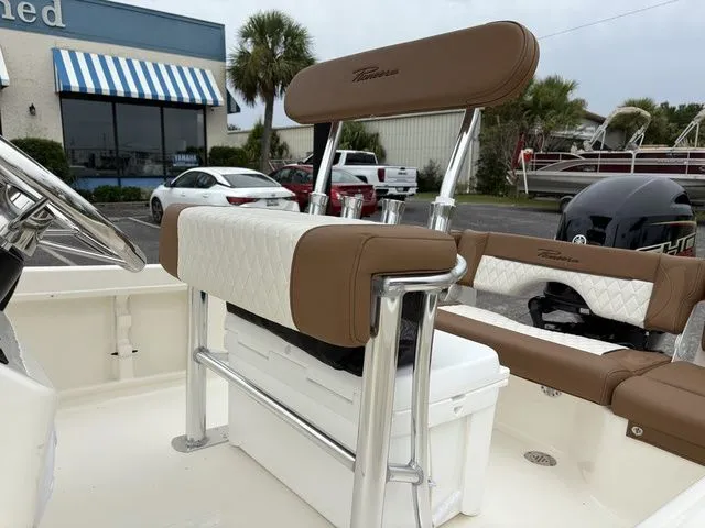 Slide: The Image of Pioneer 180 Islander 2026 - 11