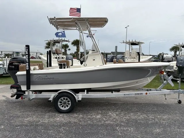 Slide: The Image of Pioneer 180 Islander 2026 - 5