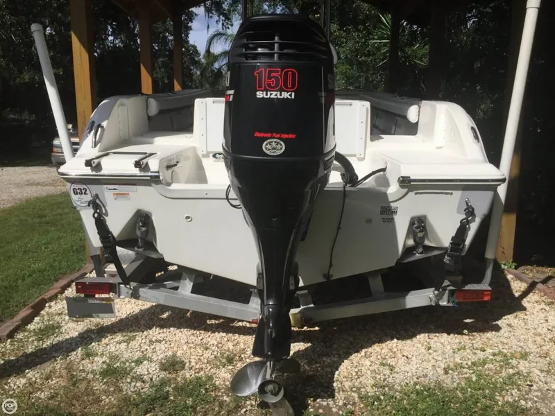 Slide: The Image of Sea Fox 216 CC 2011 - 3