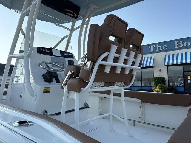 Slide: The Image of Pioneer 222 Islander 2026 - 10