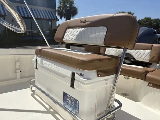 Slide: The Image of Pioneer 180 Islander 2026 - 11