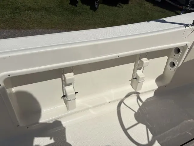 Slide: The Image of Pioneer 180 Islander 2026 - 18