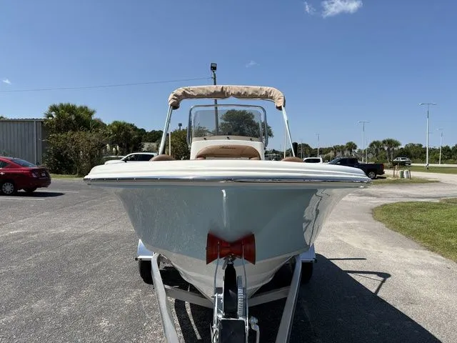 Slide: The Image of Pioneer 180 Islander 2026 - 7