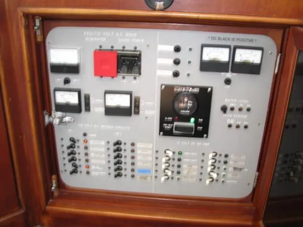 Slide: The Image of FITZ 41 SPORTFISH 1993 - 2