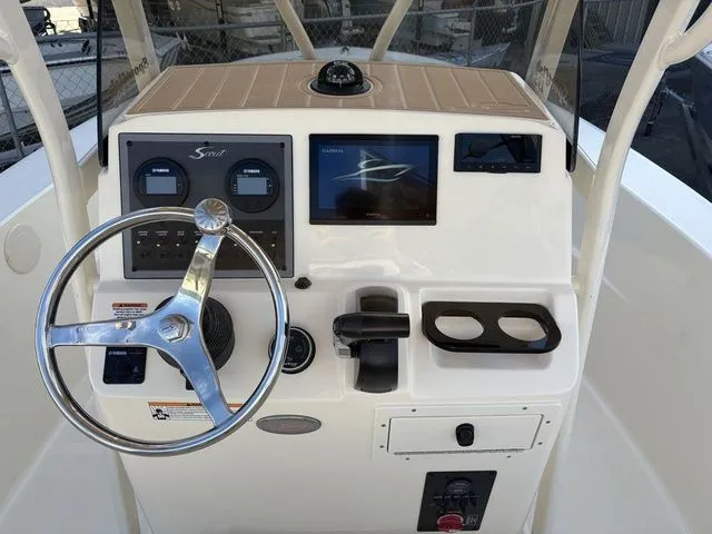 Slide: The Image of Scout 195 Sportfish 2026 - 15