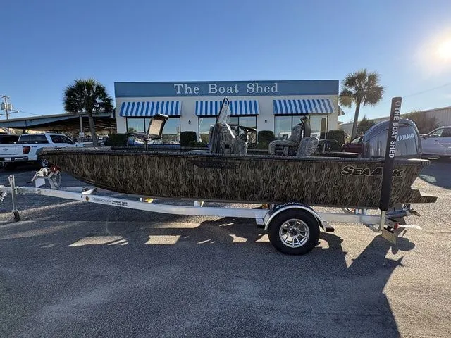 The Image of SeaArk Shadow 20V Elite CC 2026 - 1