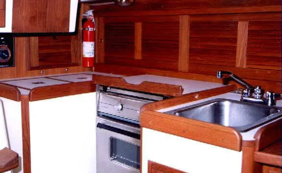Slide: The Image of Tartan 28 Piper 1993 - 2