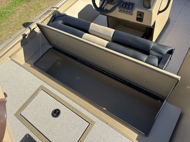 Slide: The Image of SeaArk Shadow 18 Center Console 2026 - 11