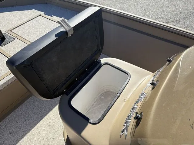 Slide: The Image of SeaArk Shadow 18 Center Console 2026 - 15