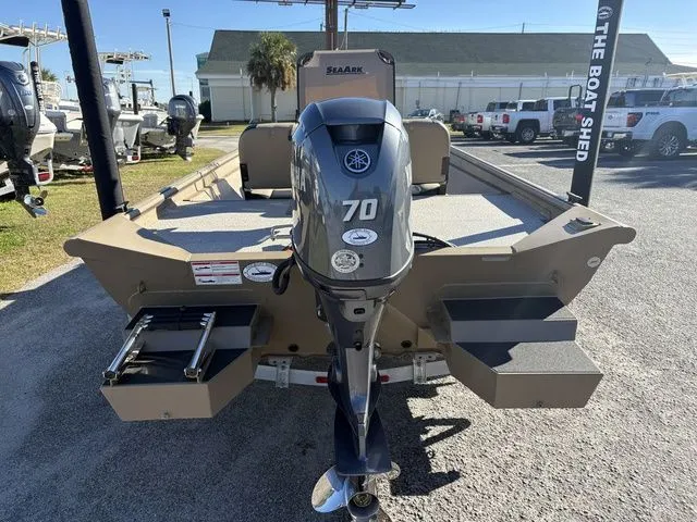 Slide: The Image of SeaArk Shadow 18 Center Console 2026 - 3