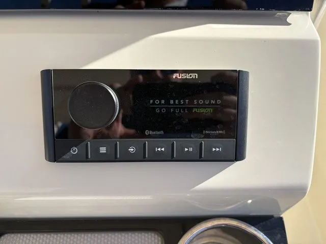 Slide: The Image of Scout 240 XSF 2026 - 21