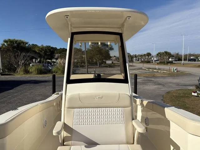 Slide: The Image of Scout 240 XSF 2026 - 29