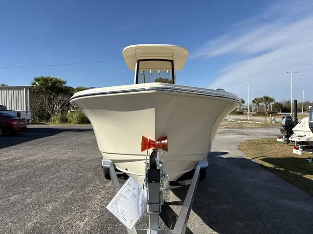 Slide: The Image of Scout 240 XSF 2026 - 7