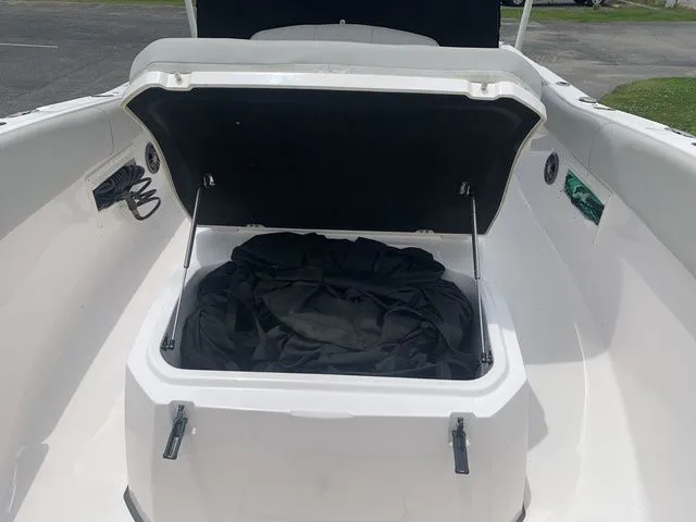 Slide: The Image of Sea Fox 268 Commander 2023 - 31