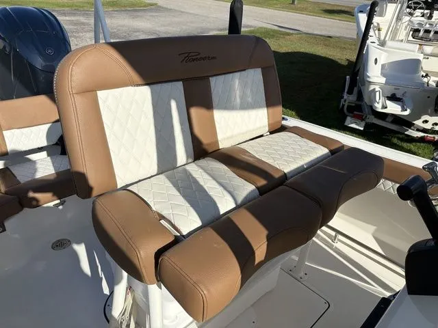 Slide: The Image of Pioneer 202 Islander 2025 - 15